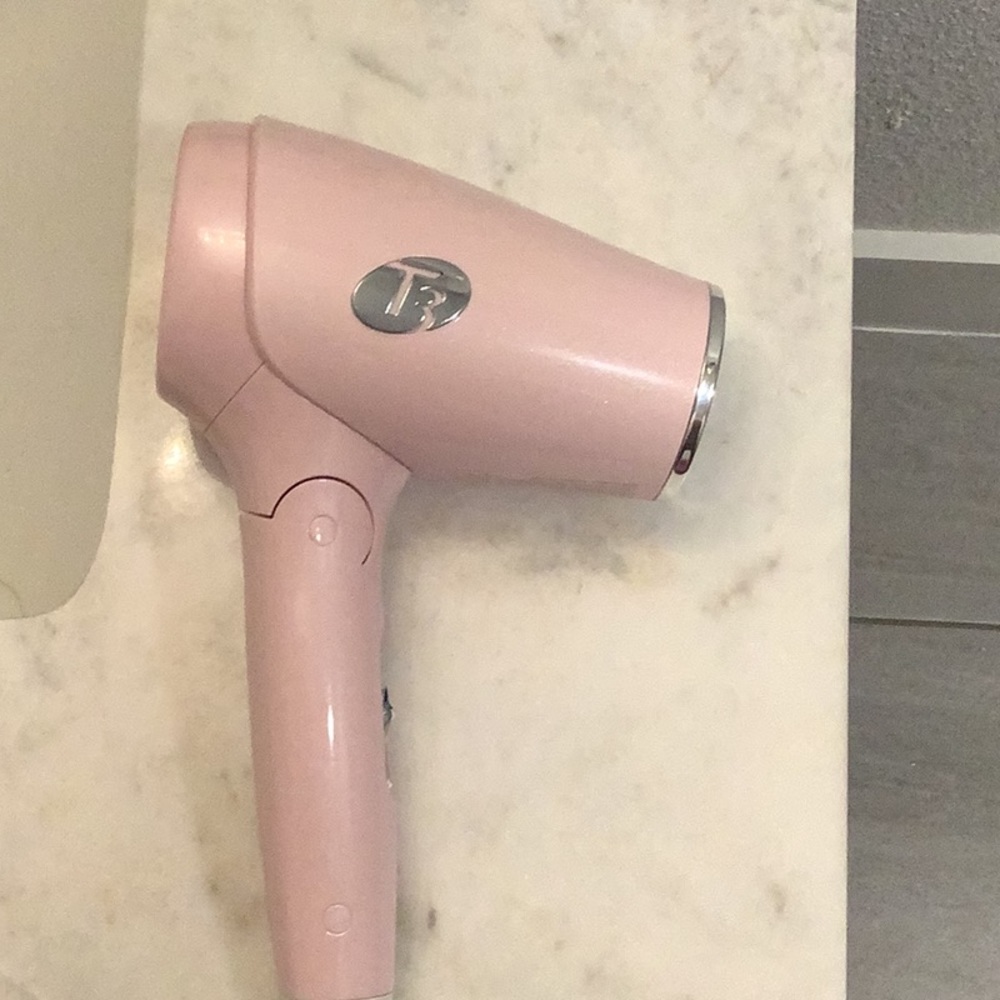 T3 rose gold Hair dryer